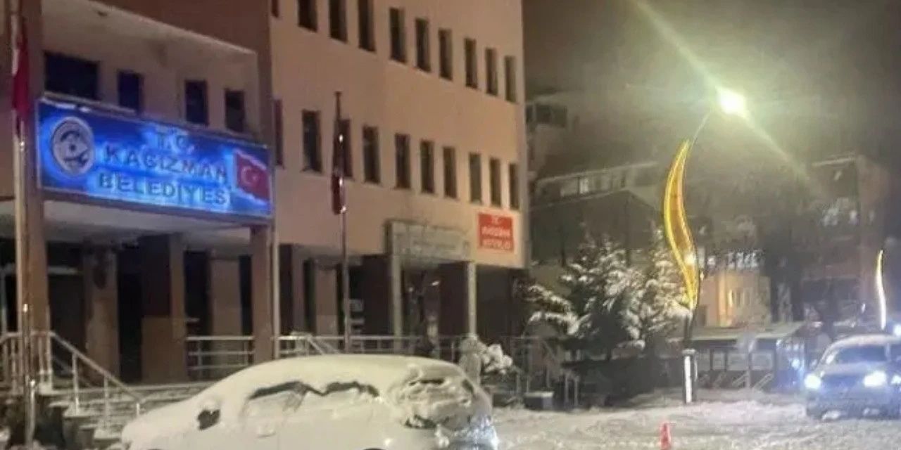 Kağızman Belediyesi'ne kayyım atandı